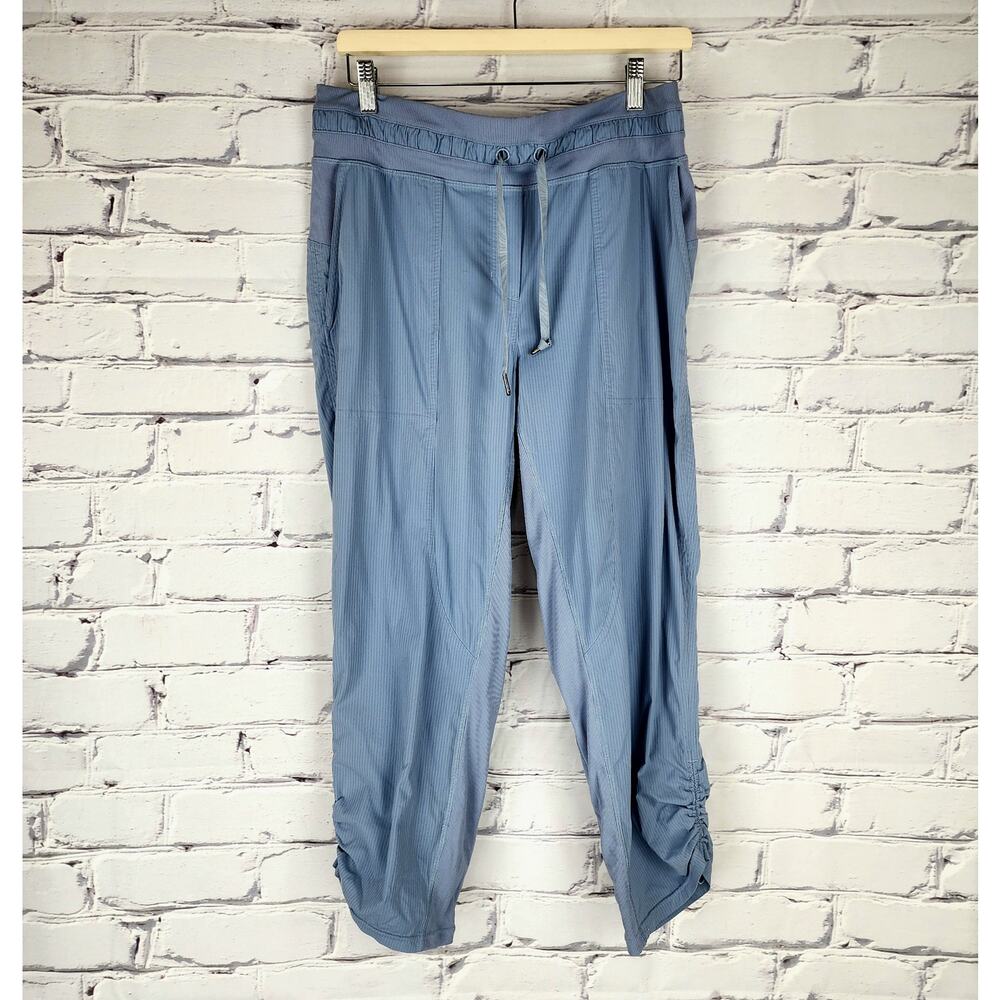 Lululemon Dance Studio Mid-Rise Cropped Pants size 10 athleisure yoga workout